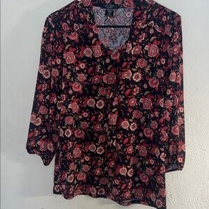 Elegant Floral Women's Blouse in Black and Red